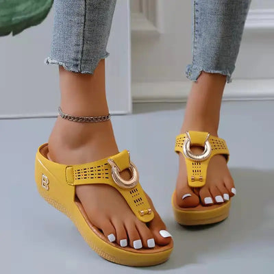 Sandalias ortopédicas elegantes con cuña