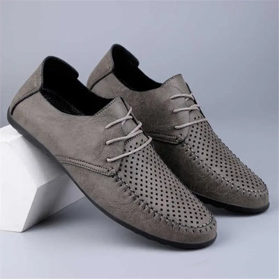 Chaussures orthopédiques chic en similicuir pour un confort optimal
