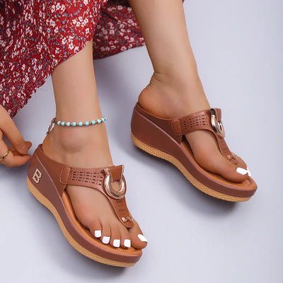Sandalias ortopédicas elegantes con cuña