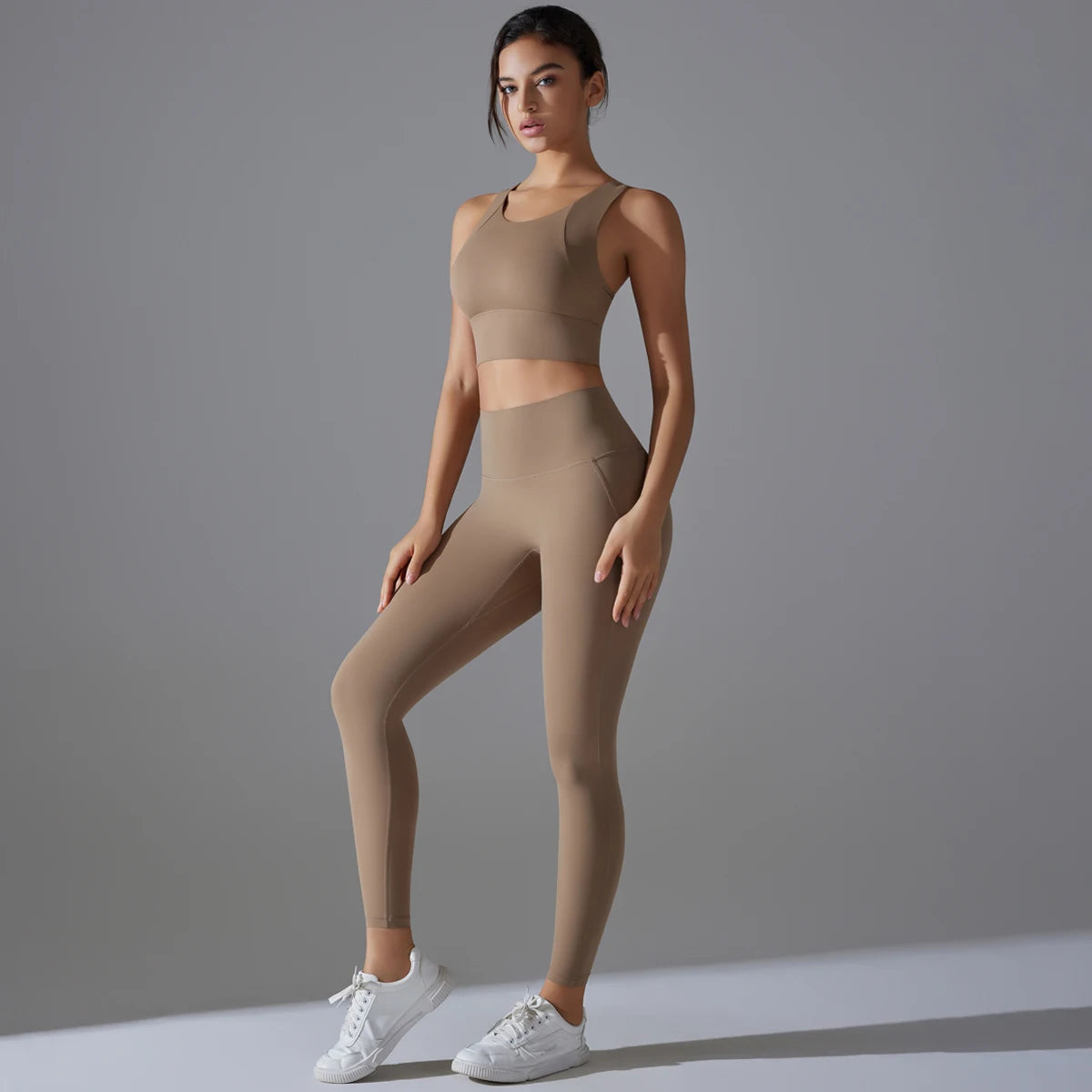 Ensemble de Sport Femme – Performance, Confort et Élégance