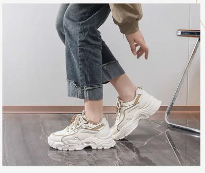 Baskets orthopédiques compensées – Confort et style